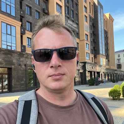 Mark — автор блога NXR-Engine